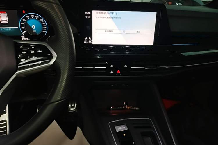Used Volkswagen Golf 2021 280TSI DSG R-Line Audio And AC Panel