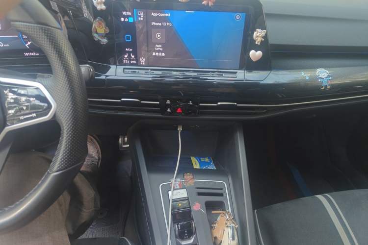 Used Volkswagen Golf 2021 280TSI DSG R-Line Audio And AC Panel