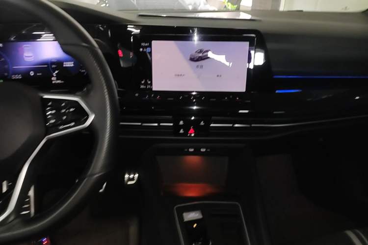 Used Volkswagen Golf 2021 280TSI DSG R-Line Audio And AC Panel