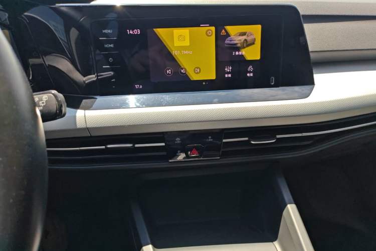 Used Volkswagen Golf 2021 280TSI DSG Pro First Edition Audio And AC Panel