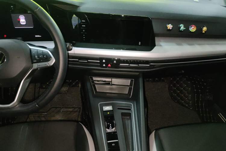 Used Volkswagen Golf 2021 280TSI DSG Pro Audio And AC Panel
