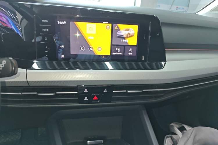 Used Volkswagen Golf 2021 200TSI DSG Pro Audio And AC Panel
