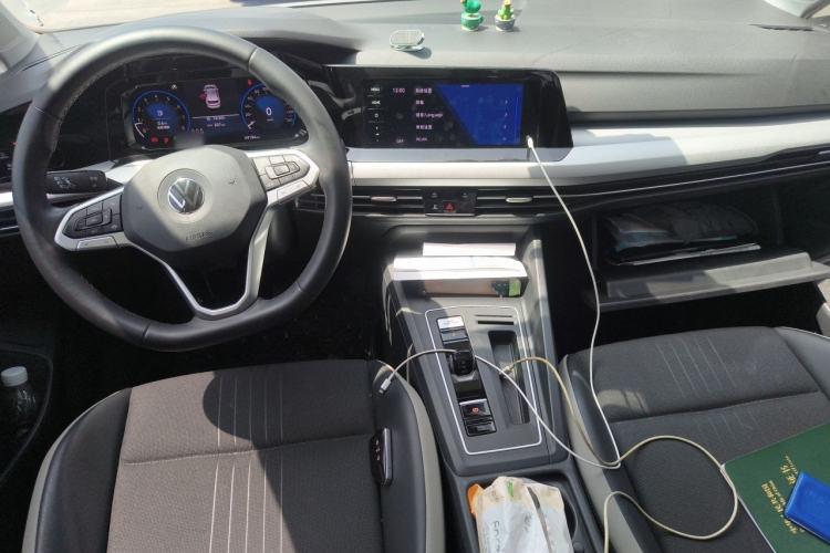 Used Volkswagen Golf 2021 280TSI DSG Pro Center Console