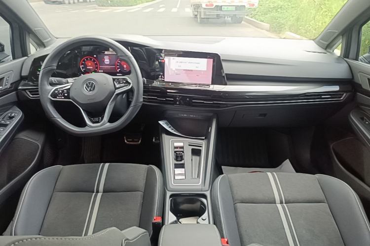 Used Volkswagen Golf 2021 280TSI DSG R-Line Center Console