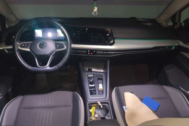 Used Volkswagen Golf 2021 280TSI DSG Pro Center Console