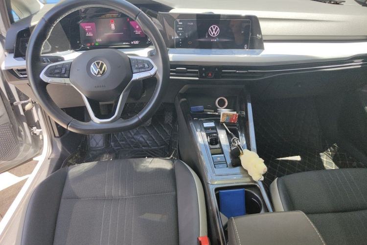 Used Volkswagen Golf 2021 280TSI DSG Pro Center Console