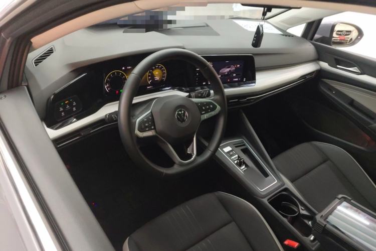 Used Volkswagen Golf 2021 280TSI DSG Pro First Edition Center Console