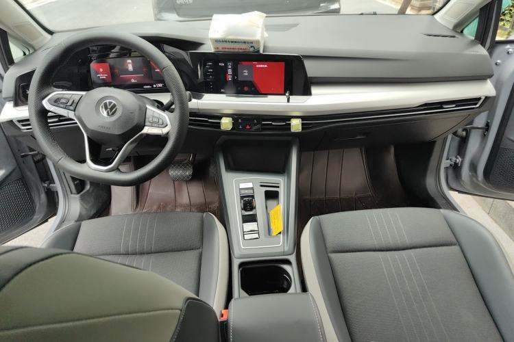 Used Volkswagen Golf 2021 280TSI DSG Pro Center Console
