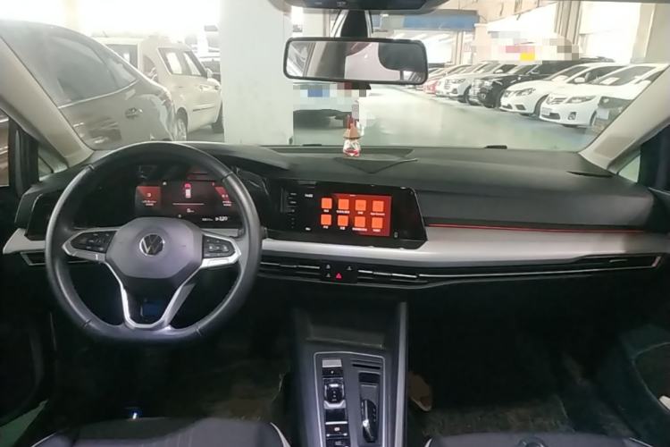 Used Volkswagen Golf 2021 280TSI DSG Pro Center Console
