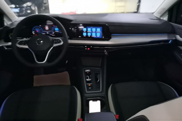 Used Volkswagen Golf 2021 280TSI DSG Pro Center Console