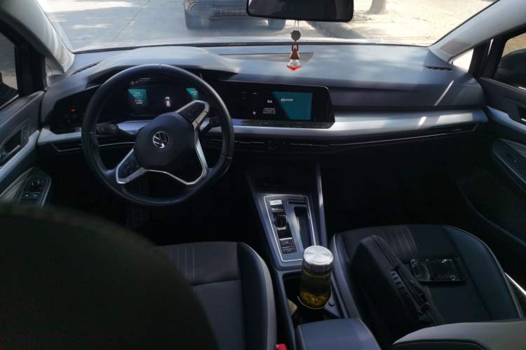 Used Volkswagen Golf 2021 280TSI DSG Pro Center Console