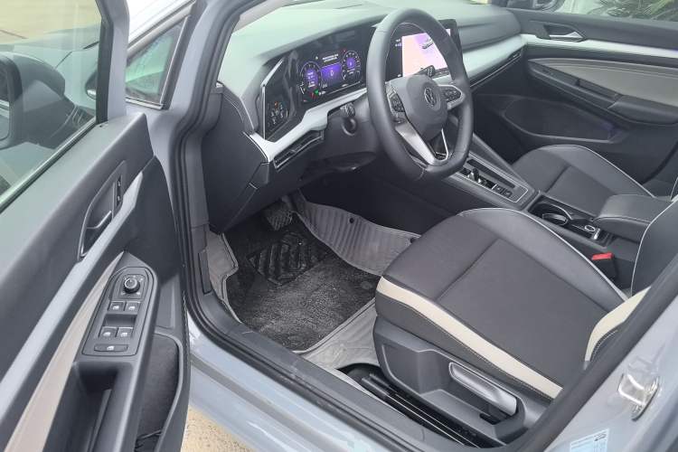 Used Volkswagen Golf 2021 280TSI DSG Pro Driver Seat