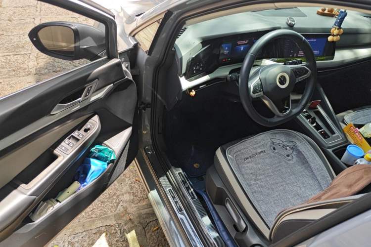 Used Volkswagen Golf 2021 280TSI DSG Pro Driver Seat