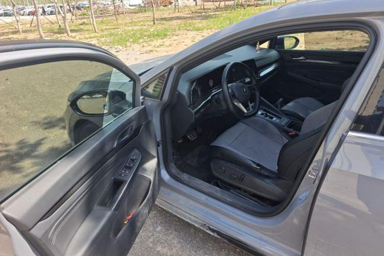 Used Volkswagen Golf 2021 280TSI DSG R-Line Driver Seat