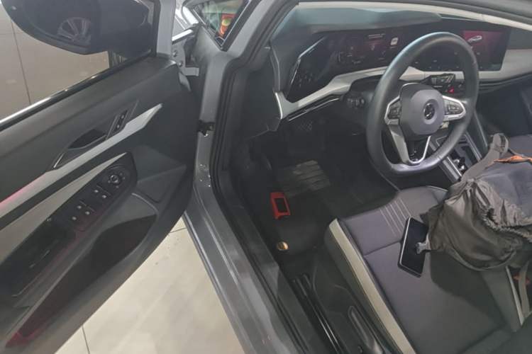 Used Volkswagen Golf 2021 280TSI DSG Pro Driver Seat