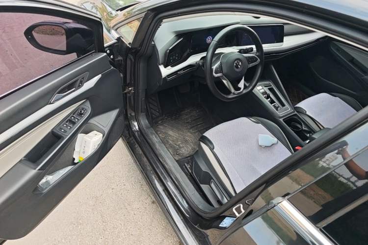 Used Volkswagen Golf 2021 280TSI DSG Pro Driver Seat