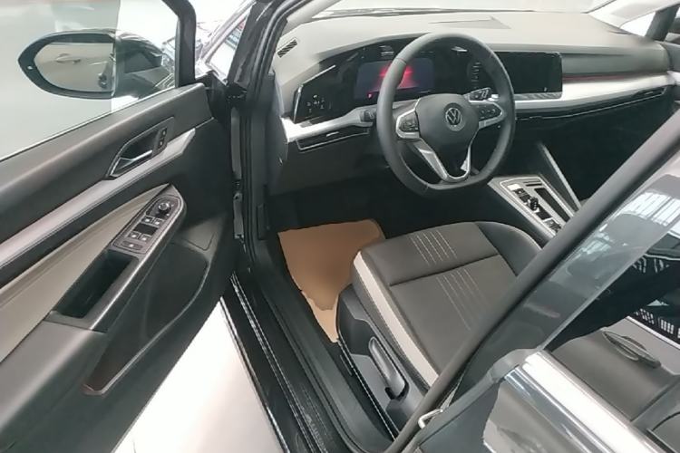 Used Volkswagen Golf 2021 280TSI DSG Pro Driver Seat