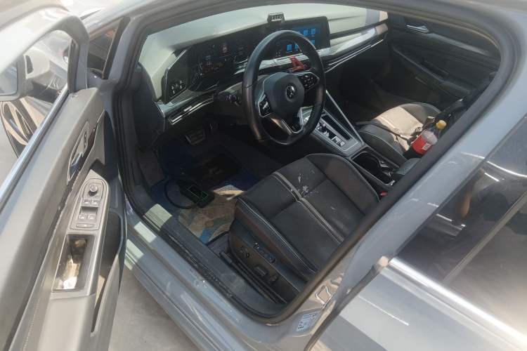 Used Volkswagen Golf 2021 280TSI DSG R-Line Driver Seat