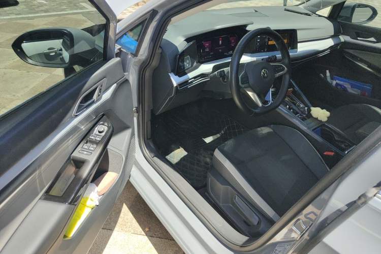 Used Volkswagen Golf 2021 280TSI DSG Pro Driver Seat