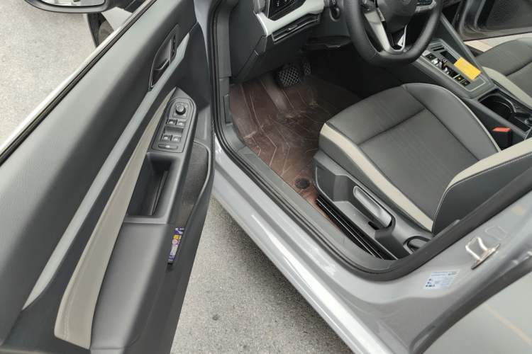 Used Volkswagen Golf 2021 280TSI DSG Pro Driver Seat