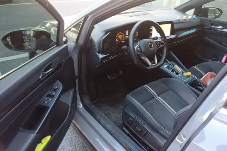 Used Volkswagen Golf 2021 280TSI DSG R-Line Driver Seat