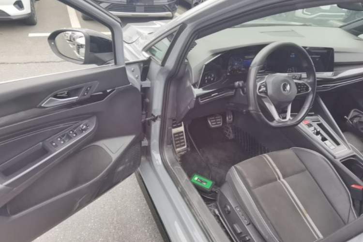 Used Volkswagen Golf 2021 280TSI DSG R-Line Driver Seat
