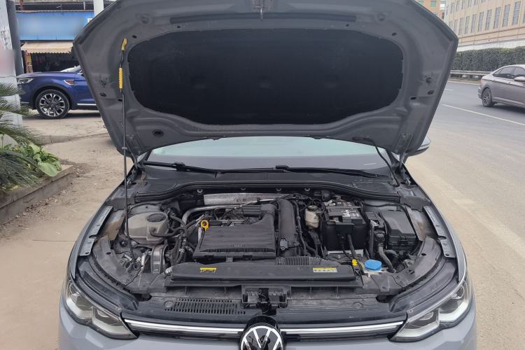Used Volkswagen Golf 2021 280TSI DSG Pro Engine Bay
