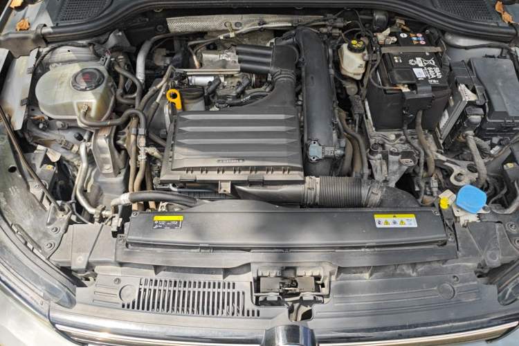 Used Volkswagen Golf 2021 280TSI DSG Pro Engine Bay