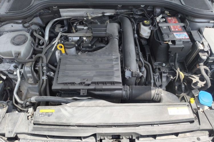 Used Volkswagen Golf 2021 280TSI DSG Pro Engine Bay
