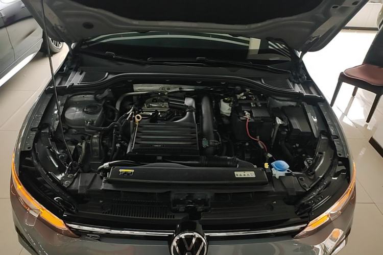 Used Volkswagen Golf 2021 280TSI DSG R-Line Engine Bay