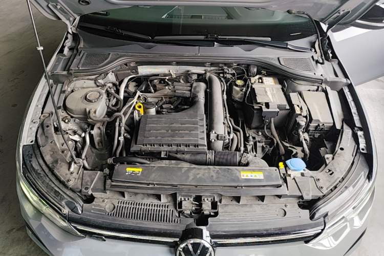 Used Volkswagen Golf 2021 280TSI DSG R-Line Engine Bay