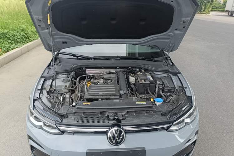 Used Volkswagen Golf 2021 280TSI DSG R-Line Engine Bay