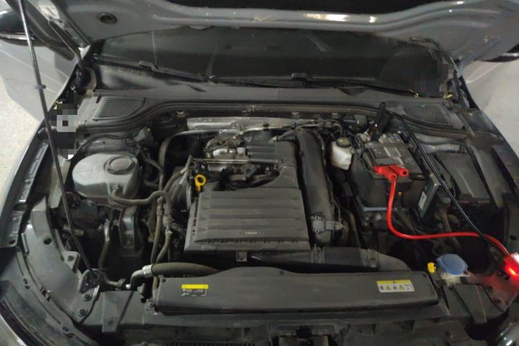 Used Volkswagen Golf 2021 280TSI DSG R-Line Engine Bay