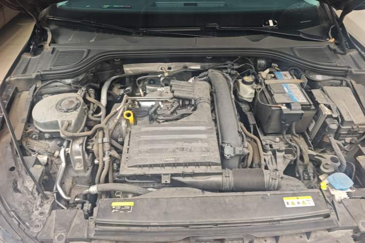Used Volkswagen Golf 2021 280TSI DSG Pro Engine Bay