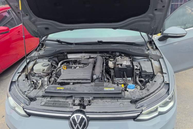 Used Volkswagen Golf 2021 280TSI DSG Pro Engine Bay