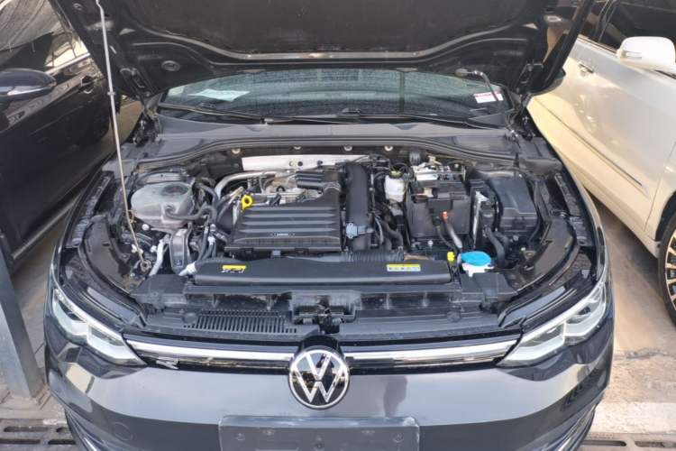 Used Volkswagen Golf 2021 280TSI DSG Pro Engine Bay