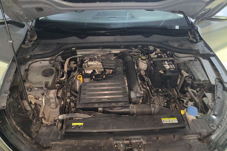 Used Volkswagen Golf 2021 280TSI DSG Pro Engine Bay
