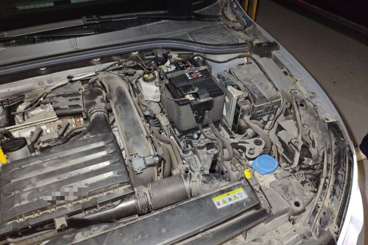 Used Volkswagen Golf 2021 280TSI DSG Pro Engine Bay Left