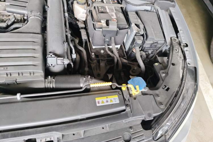 Used Volkswagen Golf 2021 280TSI DSG Pro First Edition Engine Bay Left