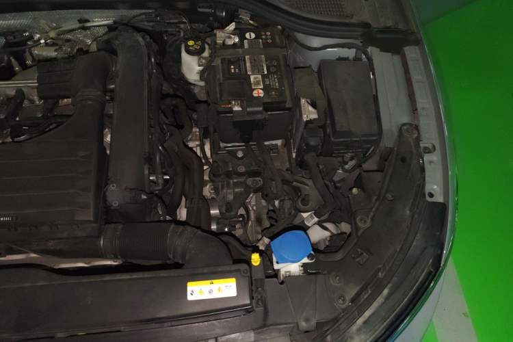 Used Volkswagen Golf 2021 280TSI DSG Pro Engine Bay Left