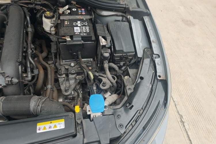Used Volkswagen Golf 2021 280TSI DSG Pro Engine Bay Left