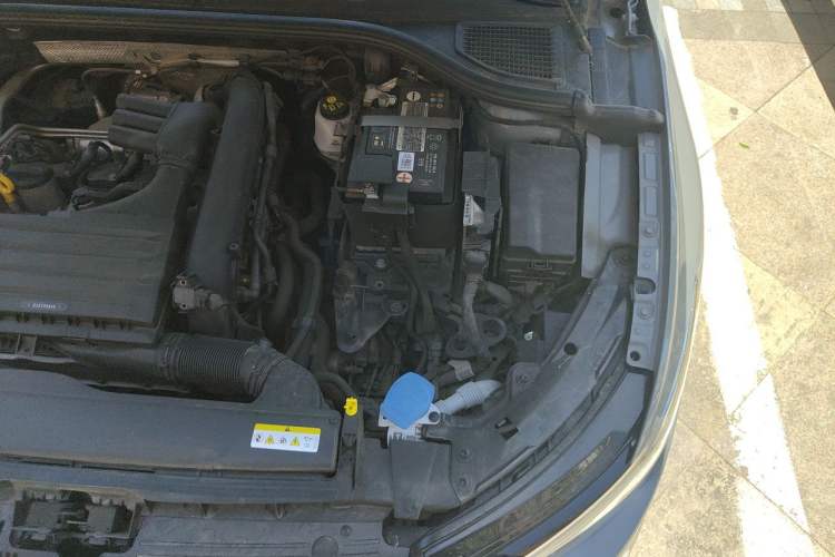 Used Volkswagen Golf 2021 280TSI DSG Pro Engine Bay Left
