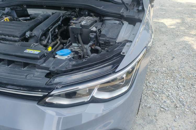 Used Volkswagen Golf 2021 280TSI DSG Pro Engine Bay Left