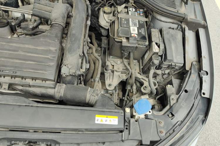 Used Volkswagen Golf 2021 280TSI DSG Pro Engine Bay Left