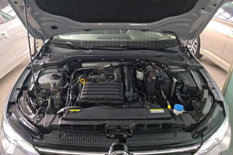 Used Volkswagen Golf 2021 280TSI DSG Pro Engine Bay