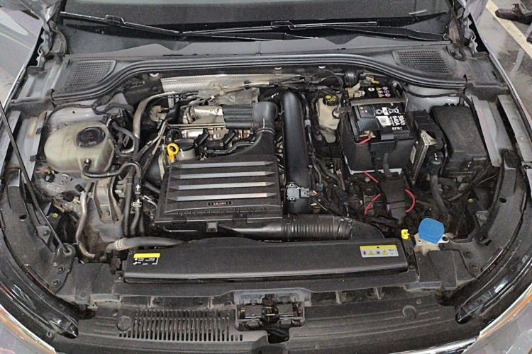 Used Volkswagen Golf 2021 280TSI DSG R-Line Engine Bay