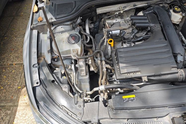 Used Volkswagen Golf 2021 280TSI DSG Pro Engine Bay Right