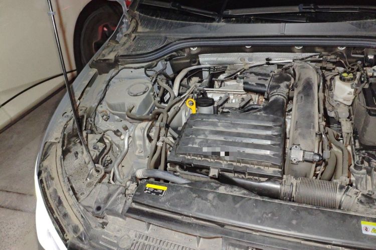 Used Volkswagen Golf 2021 280TSI DSG Pro Engine Bay Right