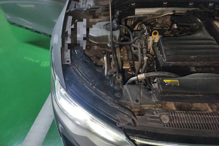 Used Volkswagen Golf 2021 280TSI DSG R-Line Engine Bay Right