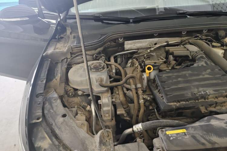 Used Volkswagen Golf 2021 280TSI DSG 30th Anniversary Edition Engine Bay Right